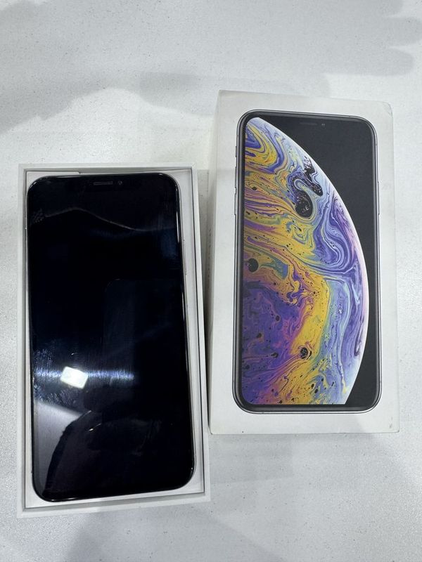 Iphone XS oq 64 LLA Iphone XS oq 64 LLA