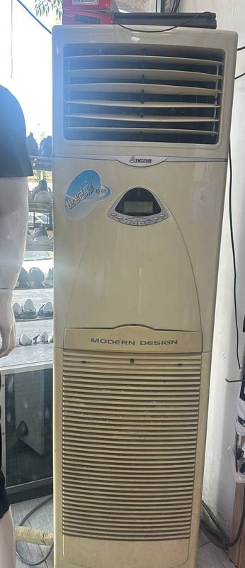 Kallonik kanditsaner sotiladi Kallonik kanditsaner sotiladi