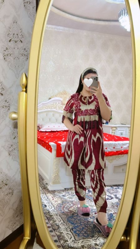 Adras kuylak lozim 1 marta kiyilgan 500ming Adras kuylak lozim 1 marta kiyilgan 500ming