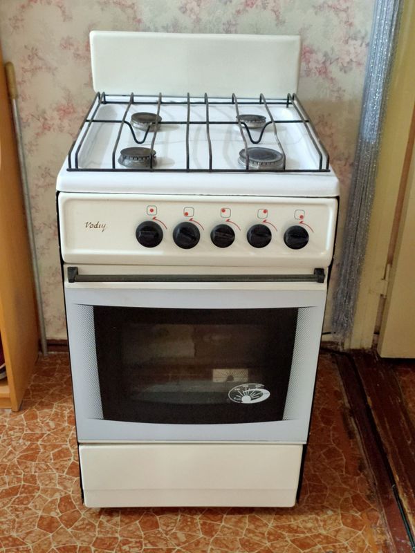 Продаётся Газовая плита.Б.У. Продаётся Газовая плита.Б.У.