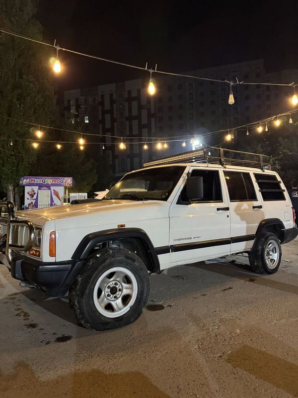 Jeep Cherokee XJ 2000 Yil Jeep Cherokee XJ 2000 Yil