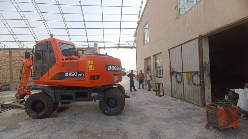 Exkavator DOOSAN 150 Exkavator DOOSAN 150