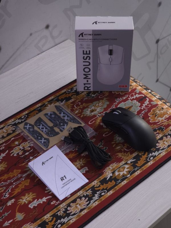 Мышька Attarck shark 1800dpi безпроводной Мышька Attarck shark 1800dpi безпроводной