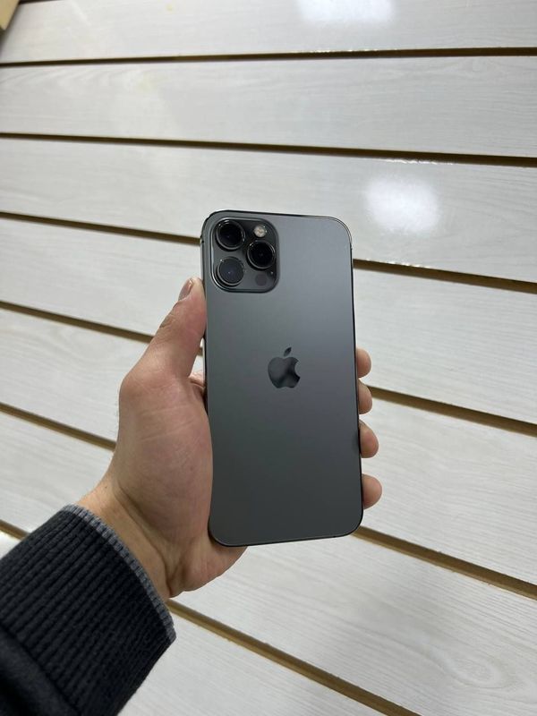 Iphone 12pro mudatli tolovga