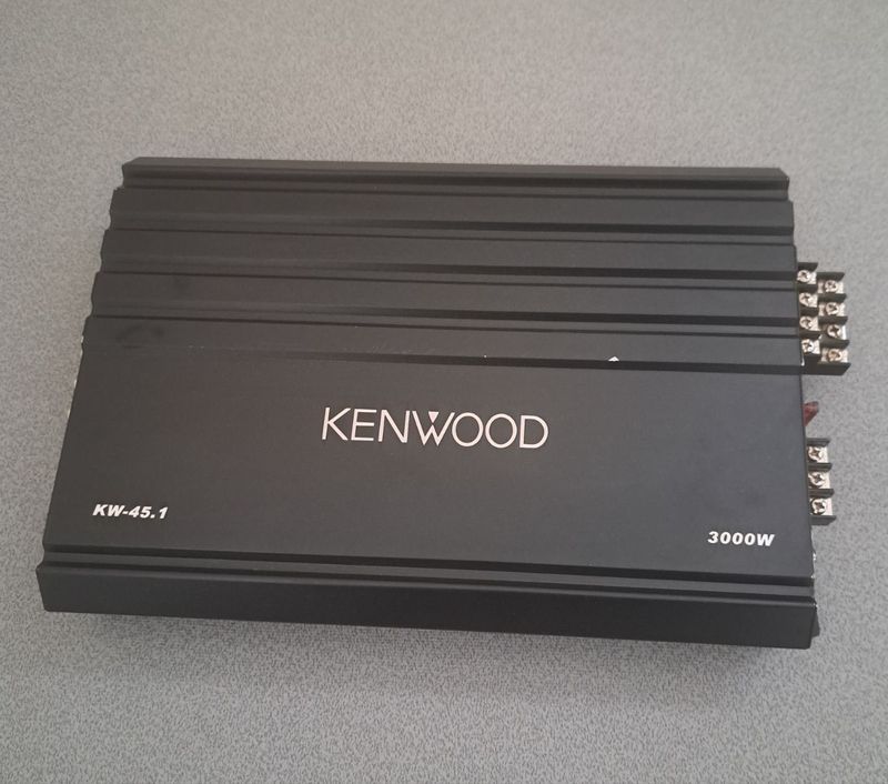 KENWOOD usilitel sotiladi KENWOOD usilitel sotiladi