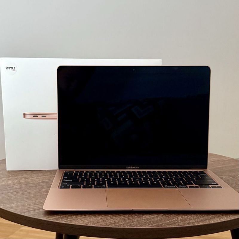 MacBoock Air M1 chip 8/256GB Gold MacBoock Air M1 chip 8/256GB Gold