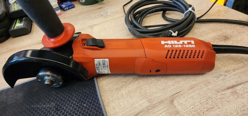 HILTI AG 125-19SE HILTI AG 125-19SE
