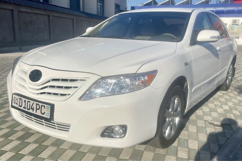 Срочно продам или обмен toyota camry 40