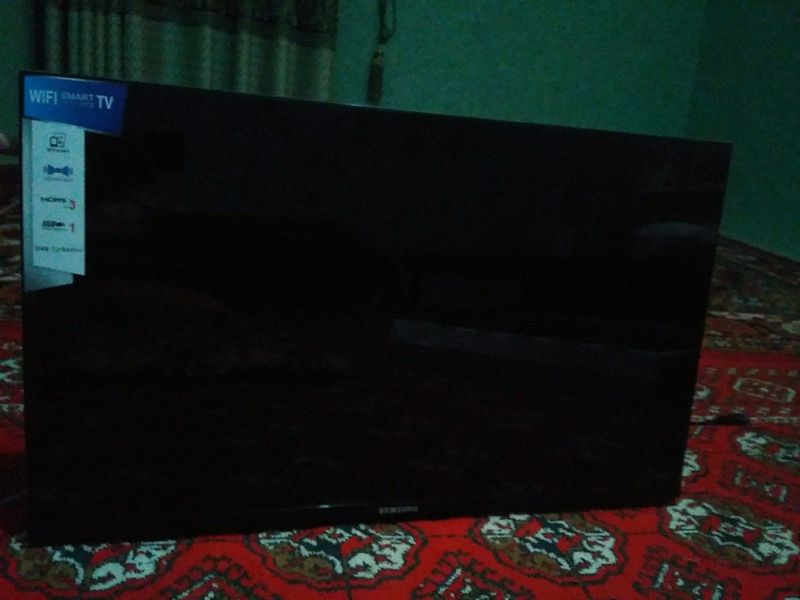 Samsung smatr tv 33 diyaganal 1 hafta bo‘ldi olinganiga