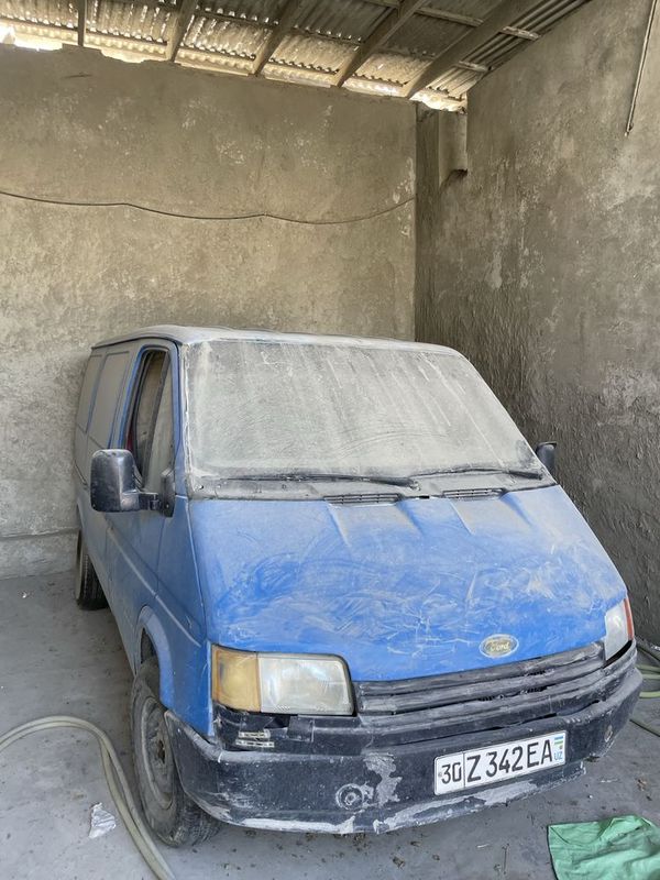 Ford transiz gazi bor sotiladi Ford transiz gazi bor sotiladi