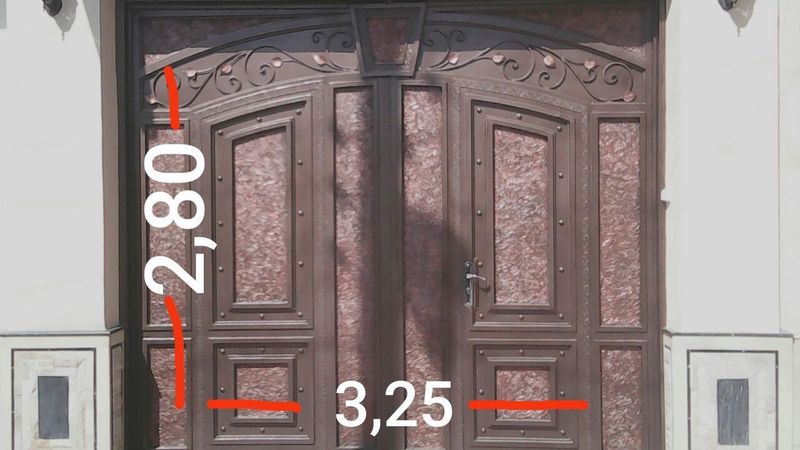 Дарвоза сотилади 3.25*2,80