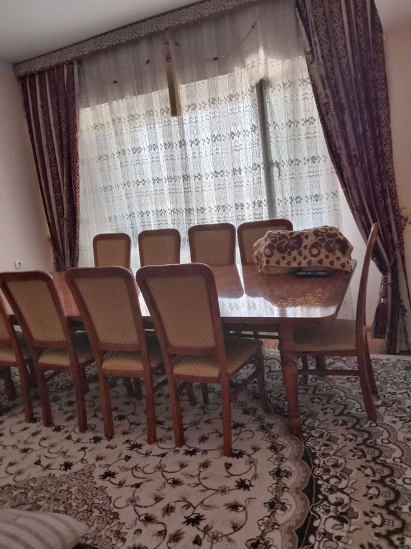 Stok stuli 10 ta yong'oqdan yasalgan Stok stuli 10 ta yong'oqdan yasalgan