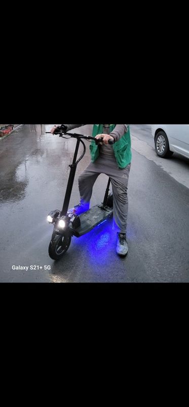 Elektro samakat sotiladi. Tezlik 45km. Kugoo Elektro samakat sotiladi. Tezlik 45km. Kugoo