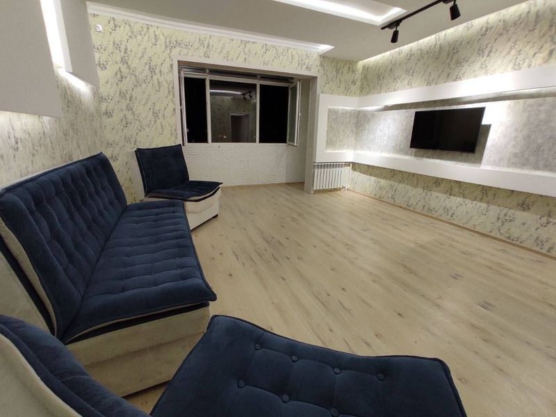 Квартира Центр Ойбек 3//9//9 72м2 Школа 60 Квартира Центр Ойбек 3//9//9 72м2 Школа 60