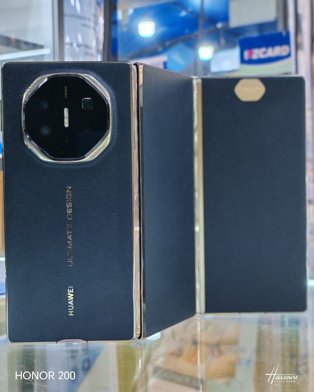 Huawei Mate XT Ultimate Harmony OS