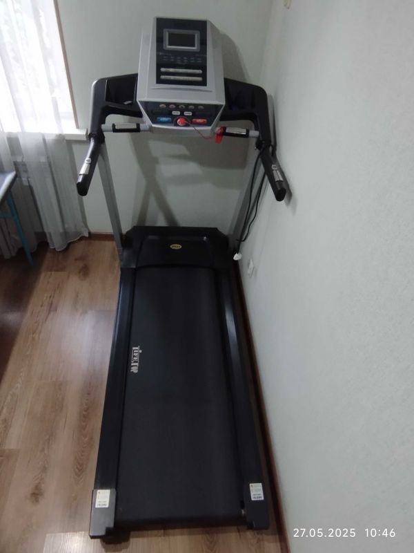 Продам многофункциональную беговую дорожку "LIFE TOP". Китай для ОАЭ. Продам многофункциональную беговую дорожку "LIFE TOP". Китай для ОАЭ.
