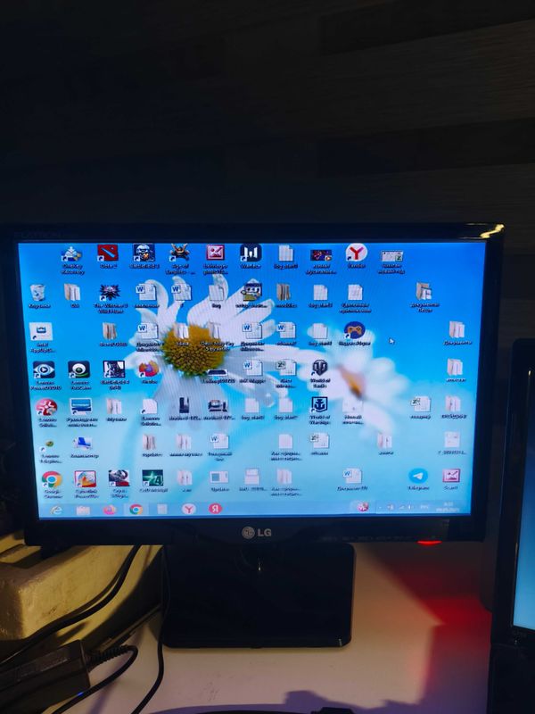 Монитор LG E1945 19 дюймов Монитор LG E1945 19 дюймов