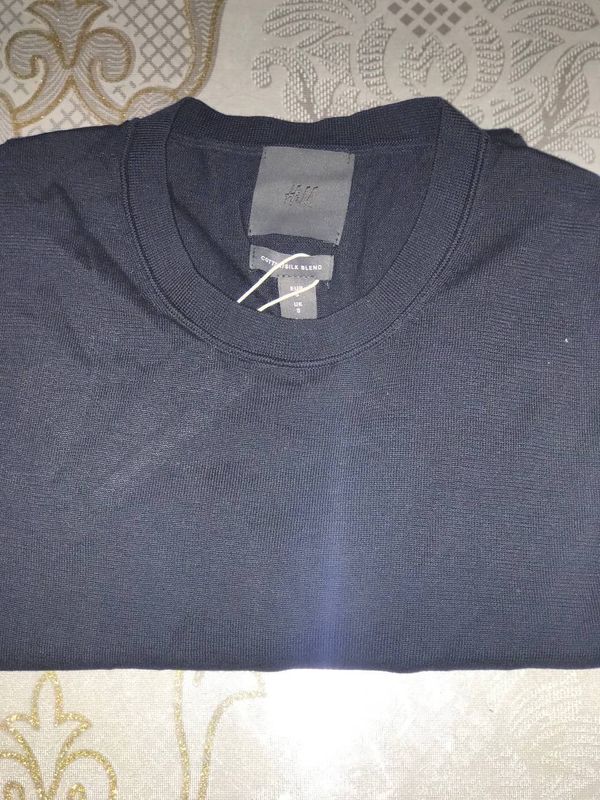Базовый лонгслив унисекс оригинал H&M новый Базовый лонгслив унисекс оригинал H&M новый