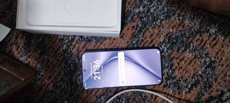 Huawei pura 70 eng so'ngi model yangi Huawei pura 70 eng so'ngi model yangi
