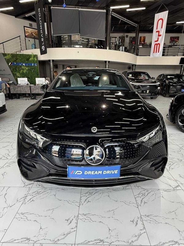 Mercedes benz eqe 500 4matic SROCHNA!!! Mercedes benz eqe 500 4matic SROCHNA!!!