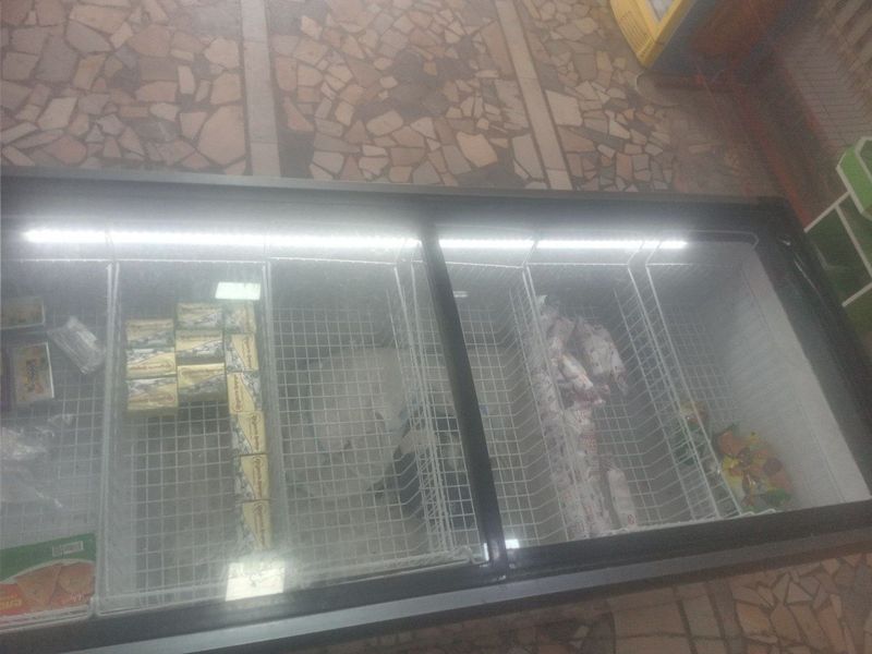 Морозильник сотилади 9миллон