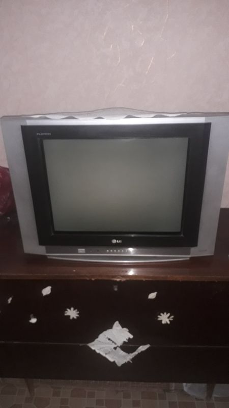 продам телевизор