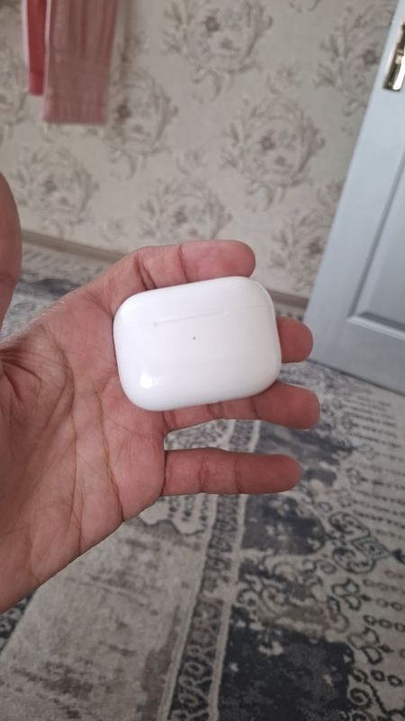 Air pods pro sotladi srochno dorga pul kere!!!