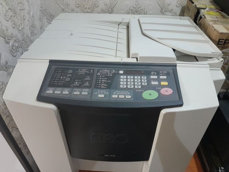 Продается ризографф CZ100
