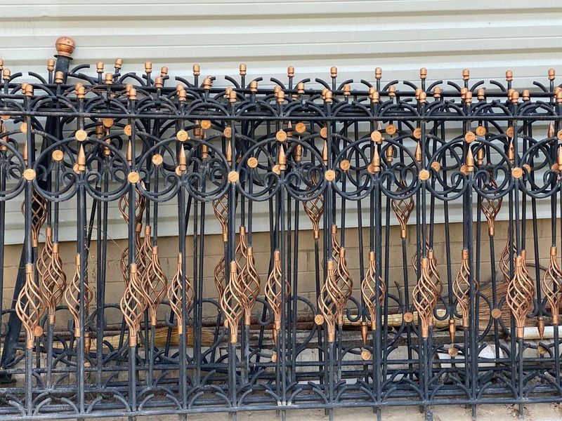 Решетки перила металические Решетки перила металические