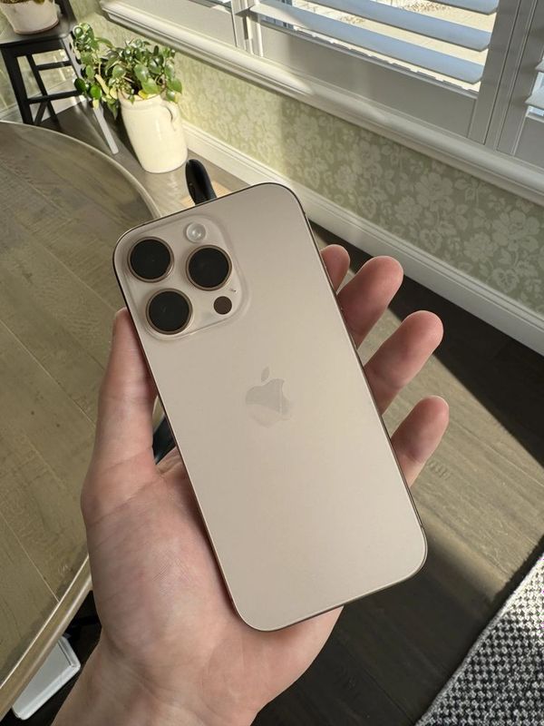 iPhone 16Pro Desert