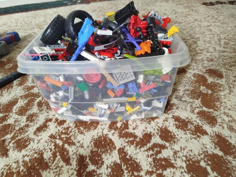 Lego конструктор (мелкие) Lego конструктор (мелкие)