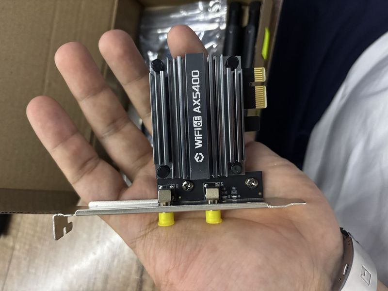 Продается новый Wi-Fi 6E адаптер AX5400 PCIe + Bluetooth 5.3 от Fenvi Продается новый Wi-Fi 6E адаптер AX5400 PCIe + Bluetooth 5.3 от Fenvi