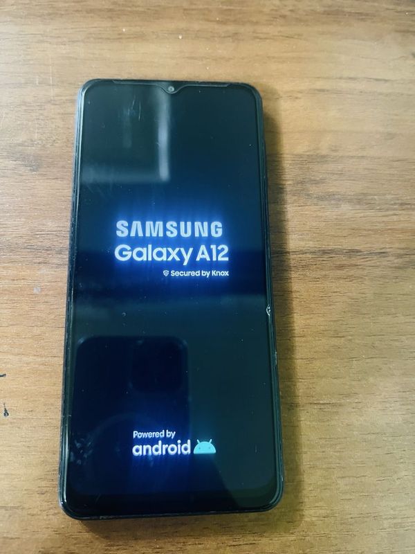 Telefon sotiladi