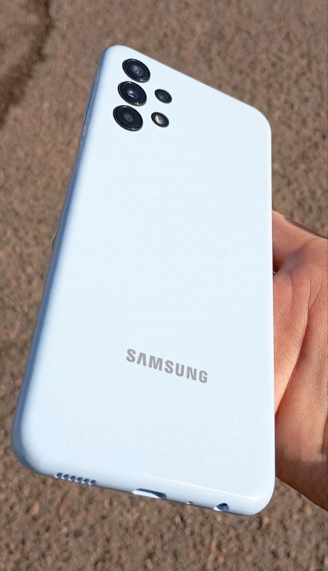 Samsung galaxy A13 srochni sotildi