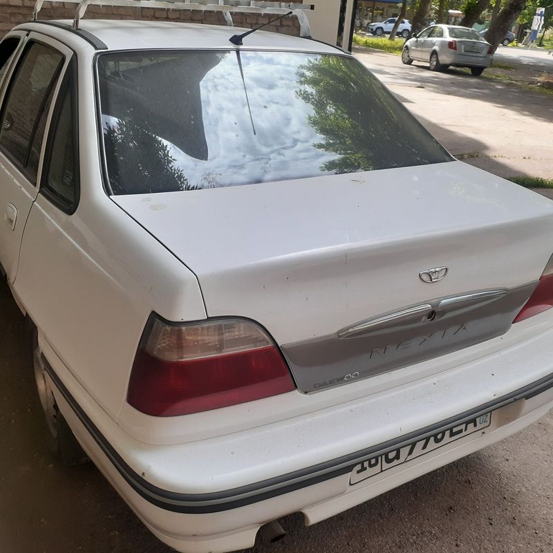 Nexia 1 sotiladi Nexia 1 sotiladi