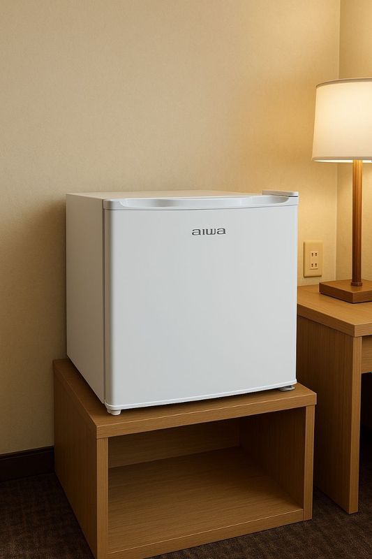 Mini Холодильник Aiwa TB-50 White/Grey/Black 50 литровые Mini Холодильник Aiwa TB-50 White/Grey/Black 50 литровые