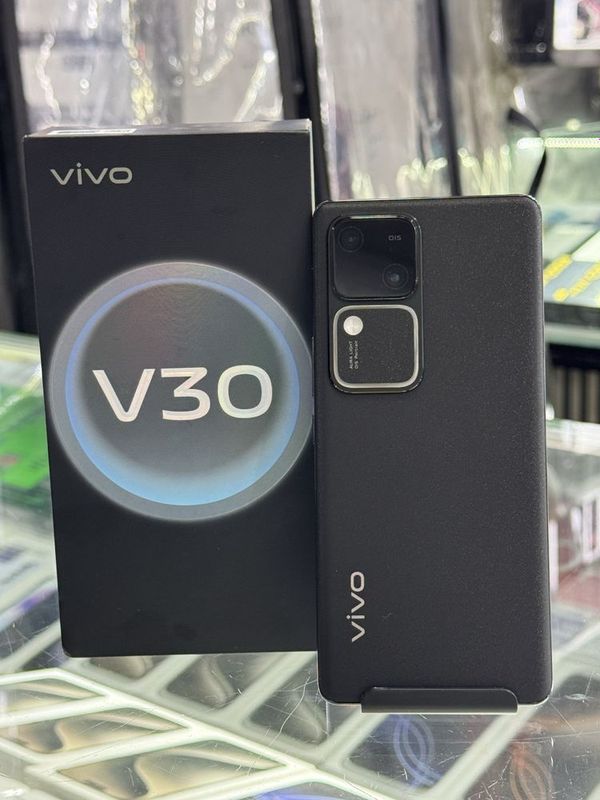 vivo v30 12/256 gb black