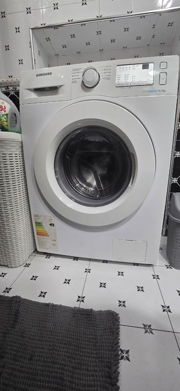 Стиральная машина LG 6кг Стиральная машина LG 6кг