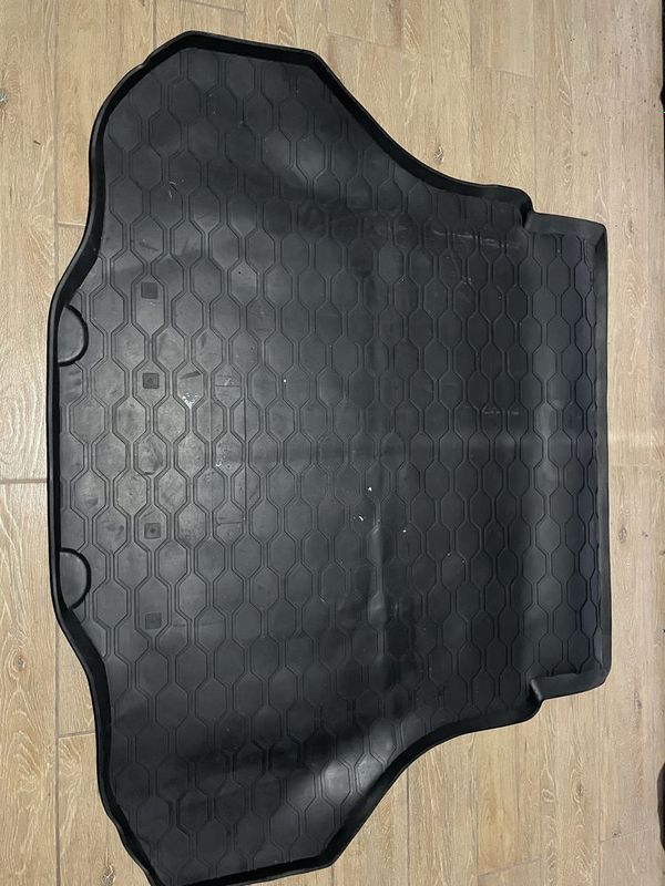 Багаж полик Elantra Багаж полик Elantra