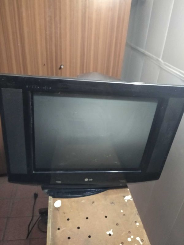 телевизор LG.