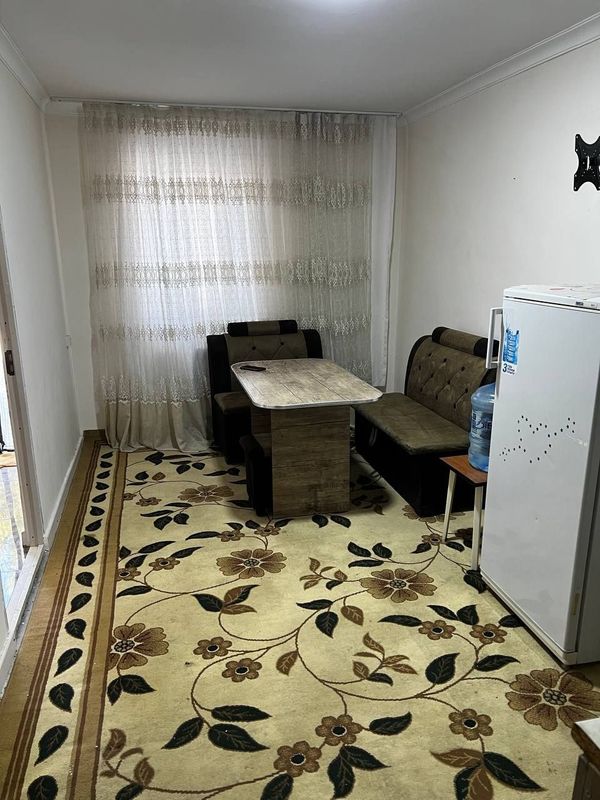 2 хона эски Куйлик ёнида 2 хона эски Куйлик ёнида