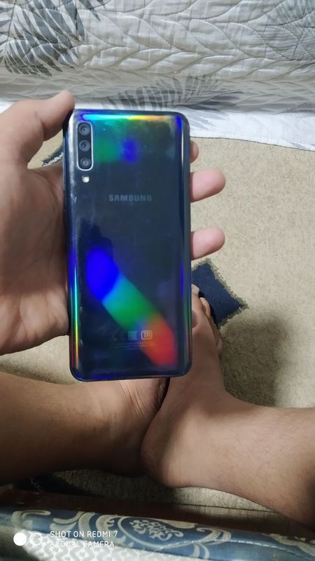 Samsung a50 4/64