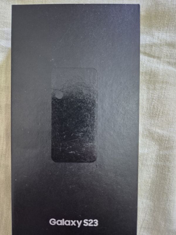 Продаётся Samsung galaxy s23 8/256