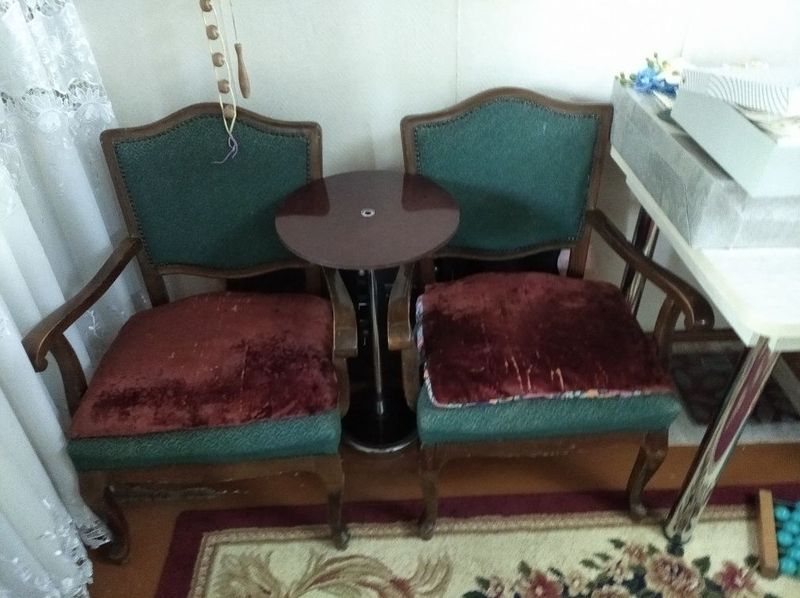 Продам кресло антиквариат