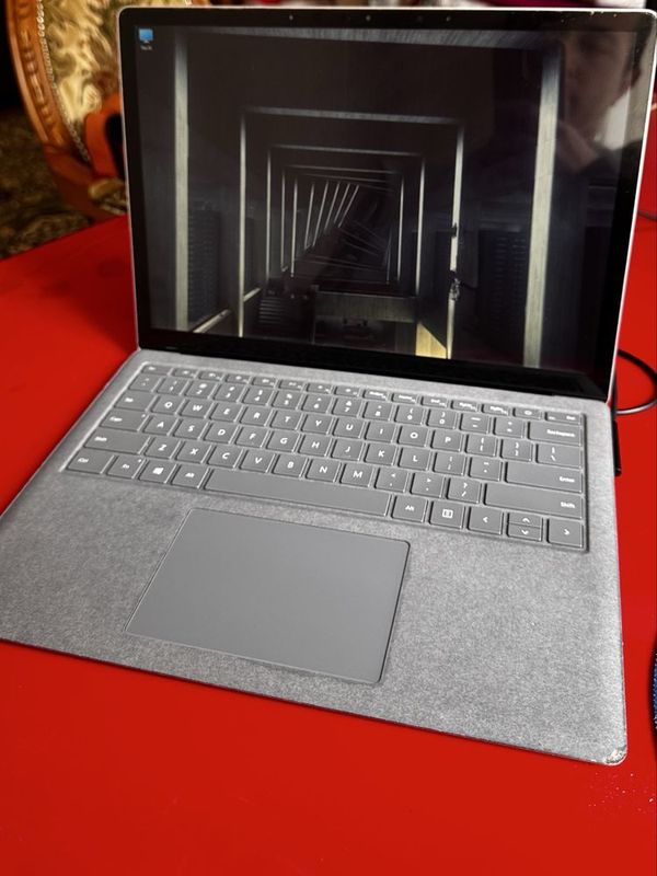 Microsoft 3 ultrabook 512/16 i7 10gen Microsoft 3 ultrabook 512/16 i7 10gen