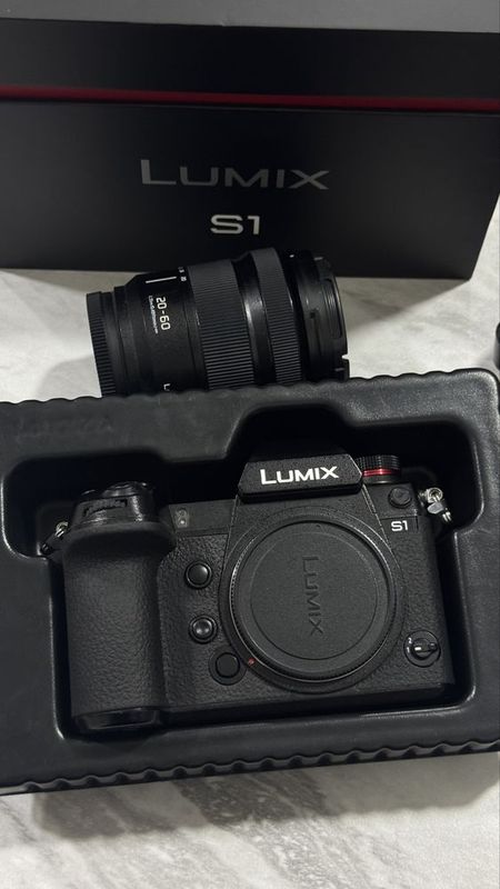 Lumix S1 panasonic