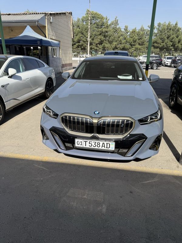 i5 bmw 2024 zapas hod 530 idal i5 bmw 2024 zapas hod 530 idal