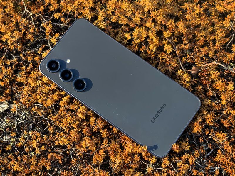 Samsung Galaxy S24 Fe Yangi sotaman yoki obmen Samsung Galaxy S24 Fe Yangi sotaman yoki obmen