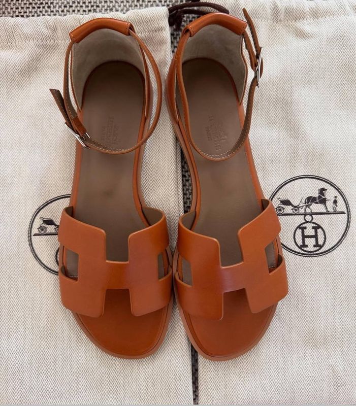 "Hermes sandals"
