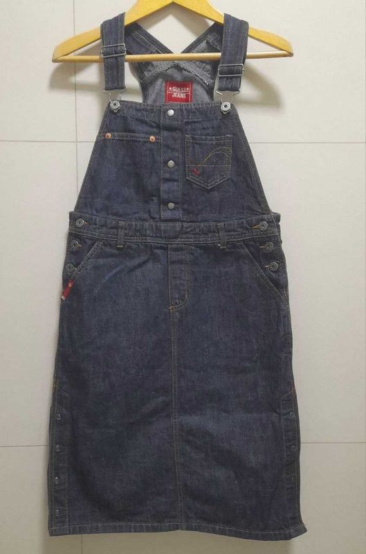 Guess / Made in Korea / Джинсовая юбка комбинезон 46-48р Guess / Made in Korea / Джинсовая юбка комбинезон 46-48р